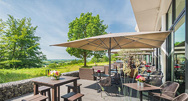 Terras van Fletcher Hotel-Restaurant De Wageningsche Berg